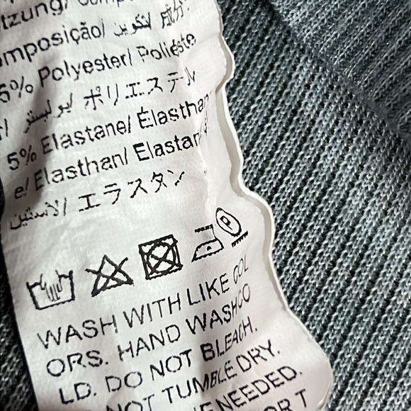 ✨4🛒 $20 ✨  Graphic Tie Dye crop Top unisex grey black nwot sz. Small sleeveless - Picture 5 of 5